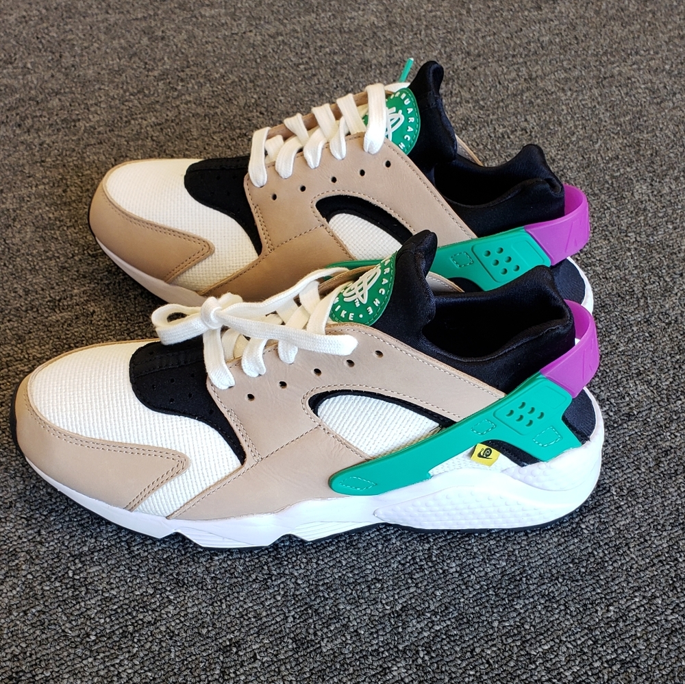 Nike Air Huarache Premium Sneakers
